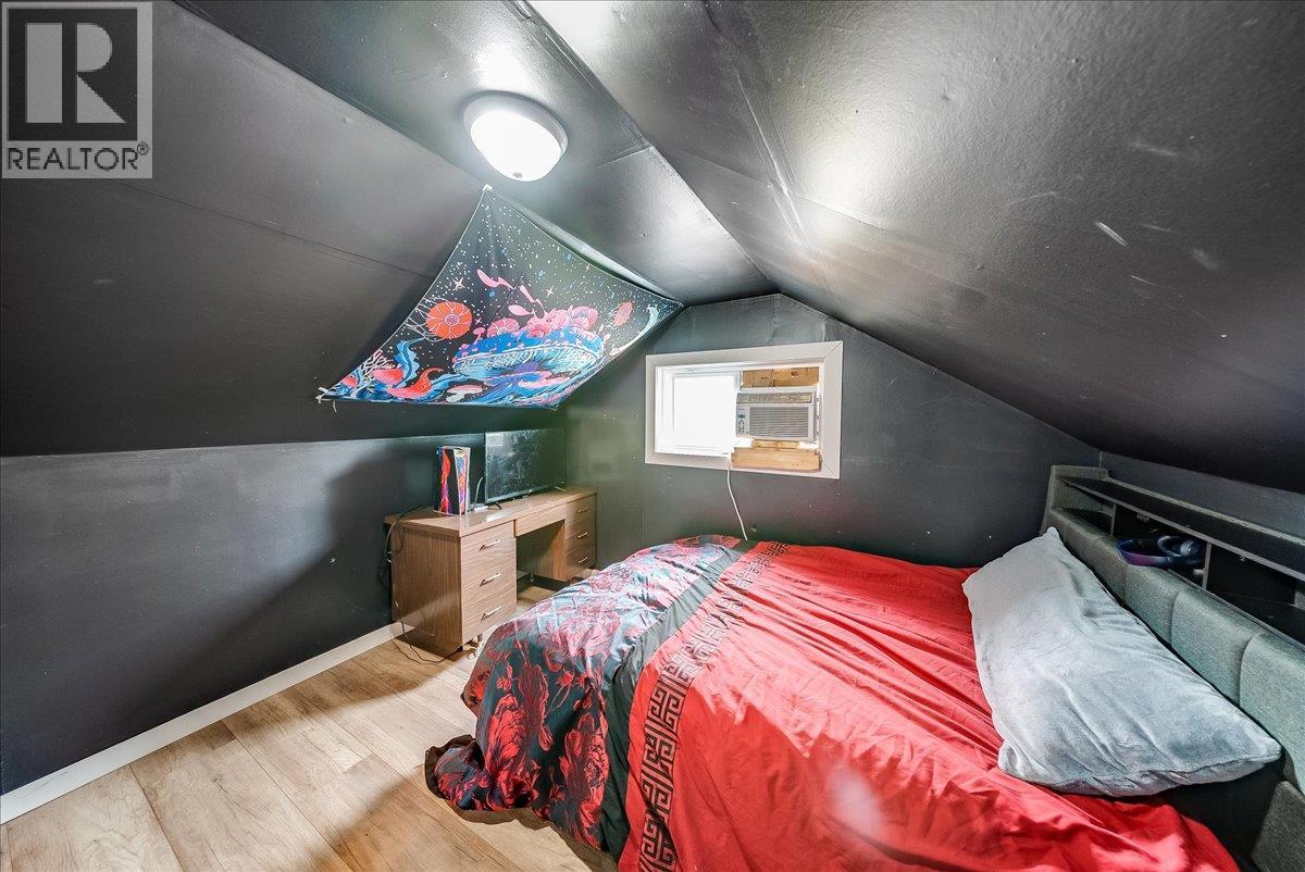 1430 Third Avenue, Trail, British Columbia  V1R 1P6 - Photo 20 - 10398102