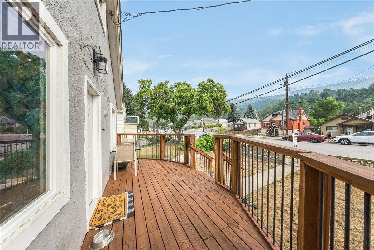 1430 Third Avenue, Trail, British Columbia  V1R 1P6 - Photo 27 - 10398102
