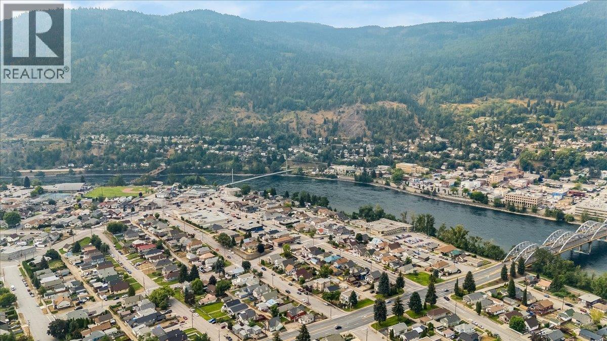 1430 Third Avenue, Trail, British Columbia  V1R 1P6 - Photo 37 - 10398102