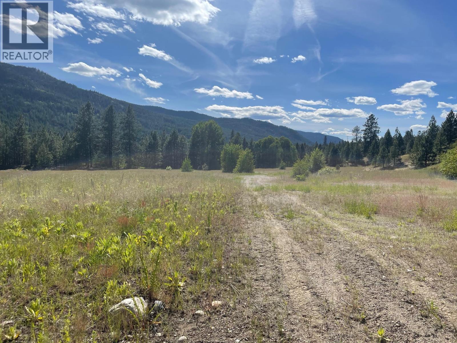 520 3 Highway, Christina Lake, British Columbia  V0H 1E0 - Photo 17 - 10398177