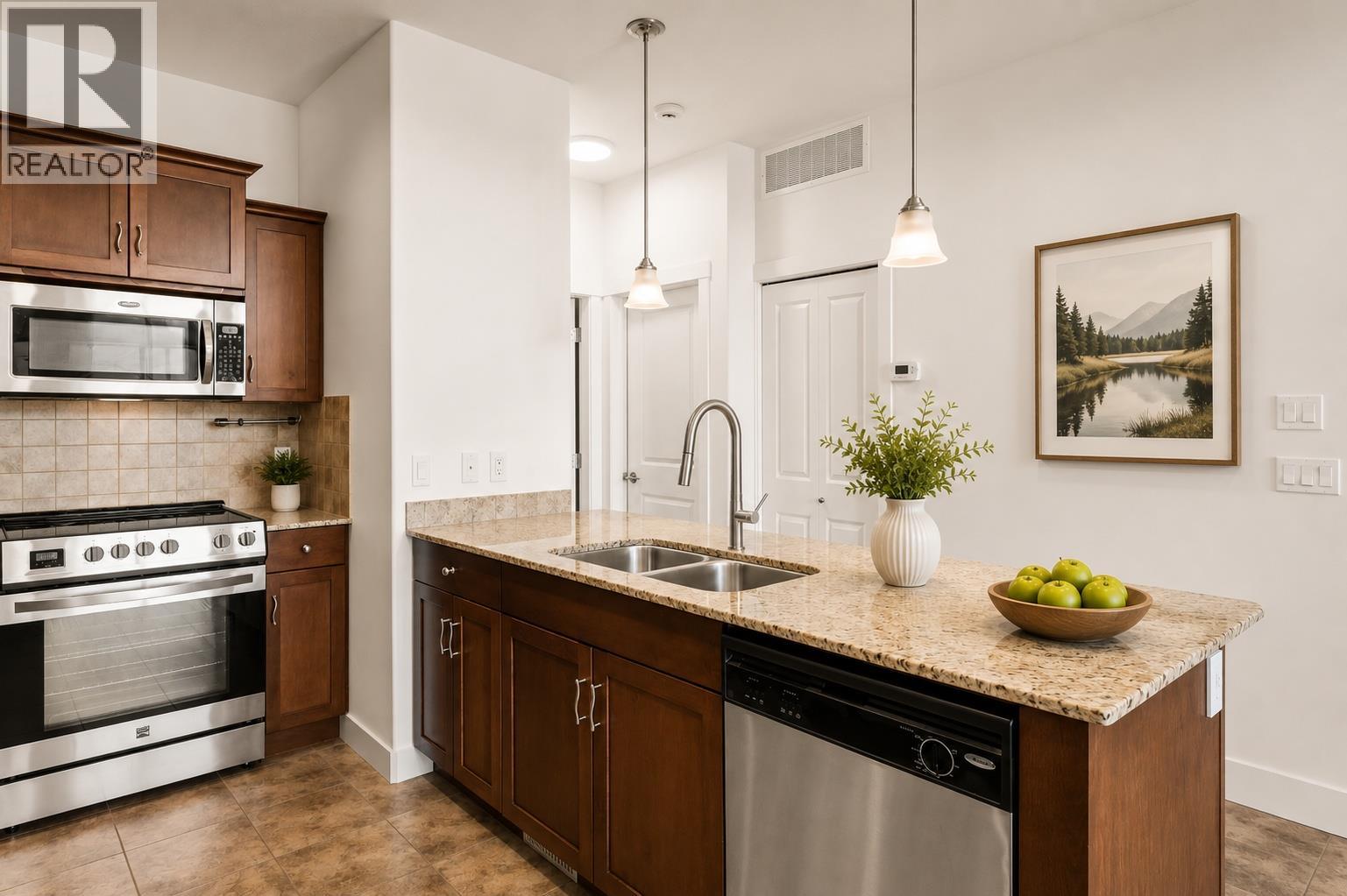 3359 Cougar Road Unit# 5, West Kelowna, British Columbia  V4T 3G1 - Photo 3 - 10398271
