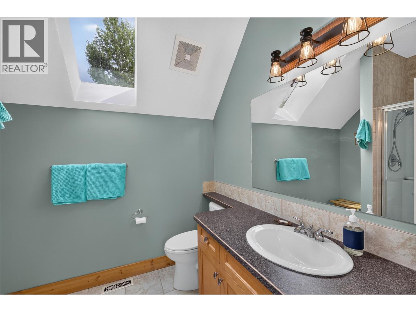 5853 Juniper Road, Fairmont Hot Springs, British Columbia  V0B 1L2 - Photo 32 - 10398230