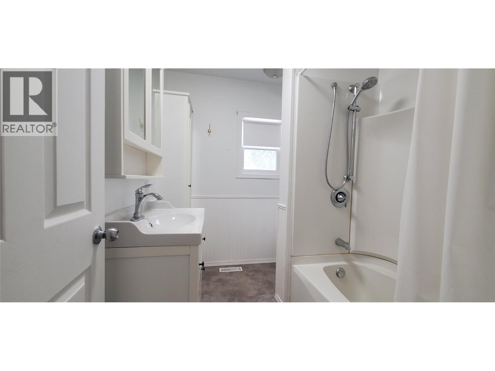 6176 Spartan Street, Oliver, British Columbia  V0H 1T6 - Photo 17 - 10398301