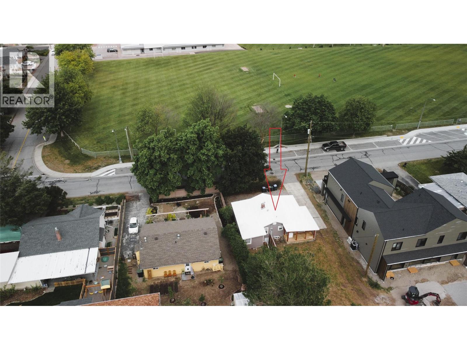6176 Spartan Street, Oliver, British Columbia  V0H 1T6 - Photo 6 - 10398301