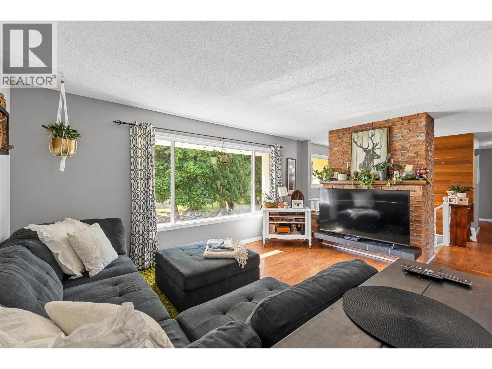 4671 Fordham Road, Kelowna, British Columbia  V1W 1P1 - Photo 1 - 10398263