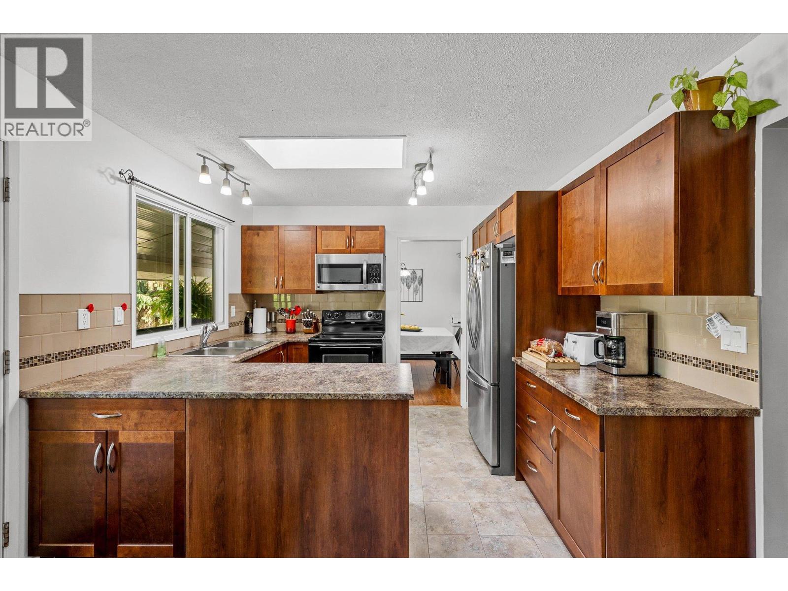 4671 Fordham Road, Kelowna, British Columbia  V1W 1P1 - Photo 8 - 10398263