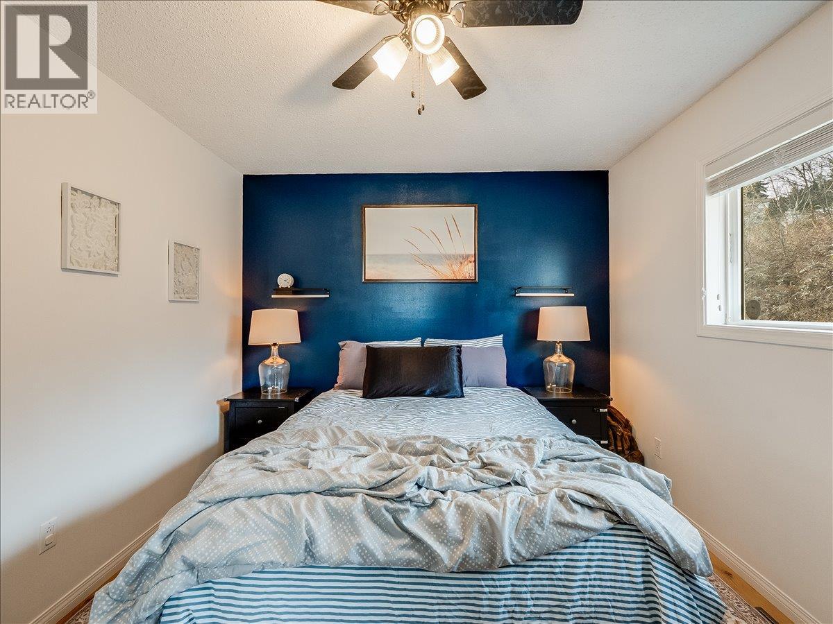 3701 9th Avenue, Castlegar, British Columbia  V1N 3T3 - Photo 28 - 10398210