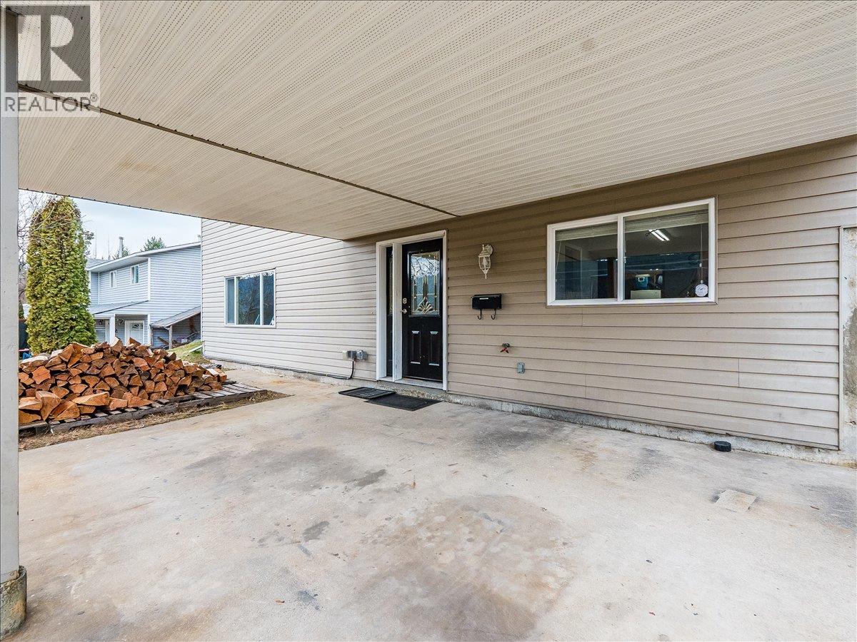 3701 9th Avenue, Castlegar, British Columbia  V1N 3T3 - Photo 50 - 10398210