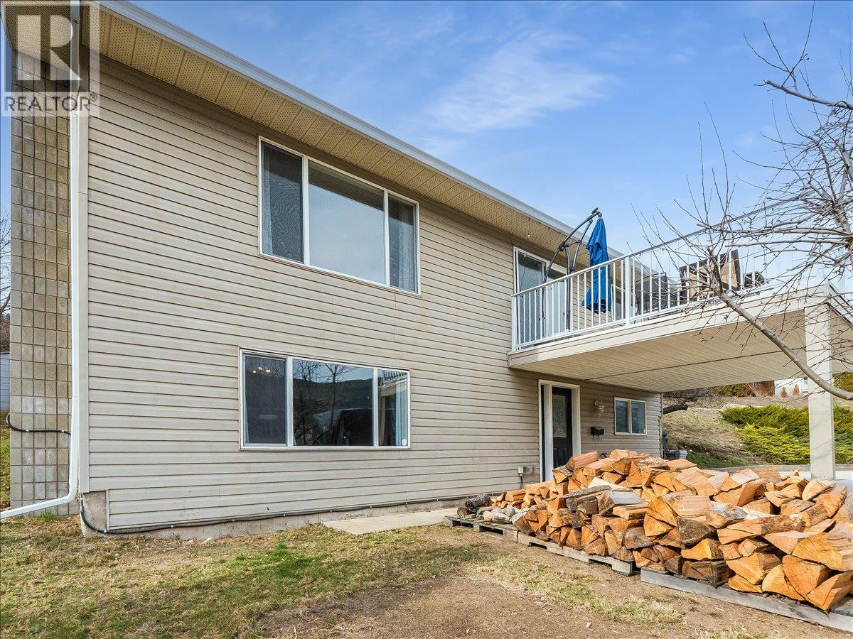 3701 9th Avenue, Castlegar, British Columbia  V1N 3T3 - Photo 53 - 10398210