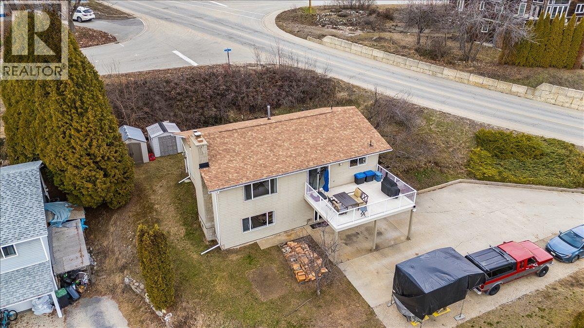 3701 9th Avenue, Castlegar, British Columbia  V1N 3T3 - Photo 59 - 10398210