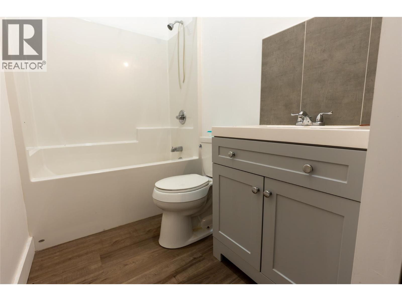 302 Copper Avenue S, Greenwood, British Columbia  V0H 1J0 - Photo 11 - 10398144