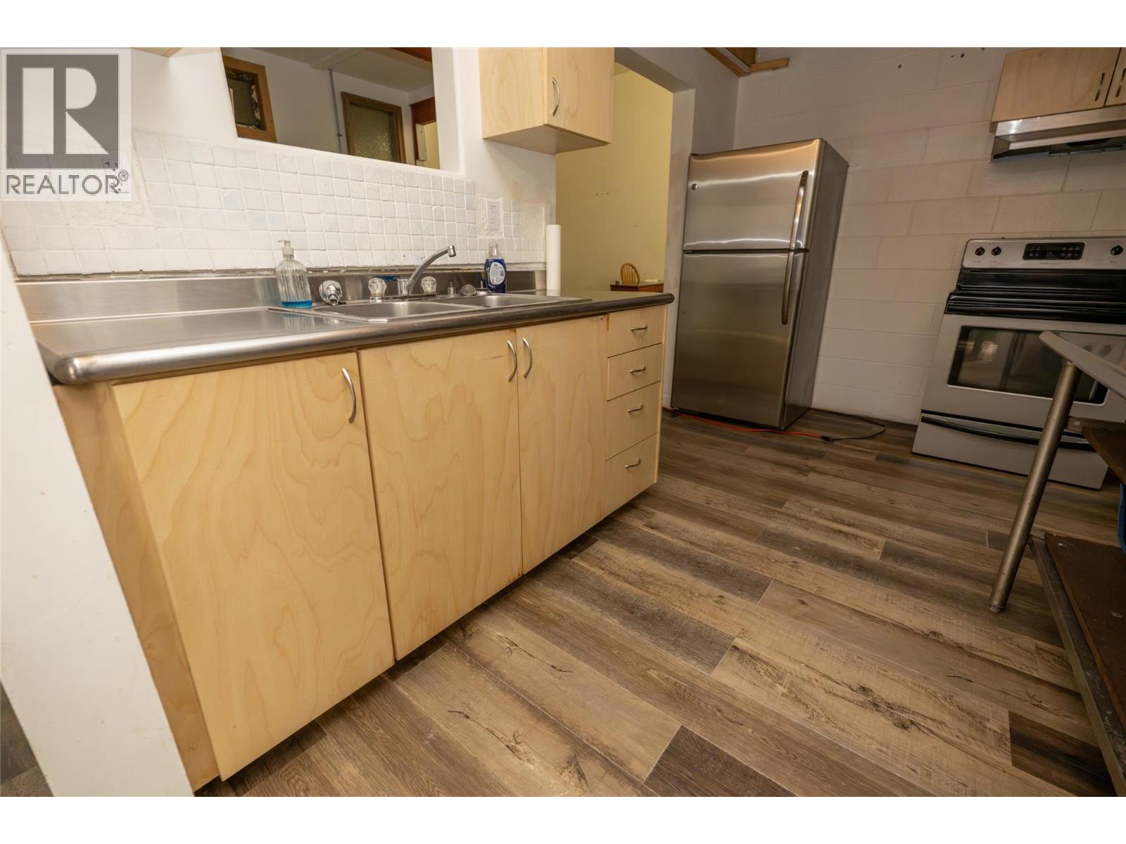 302 Copper Avenue S, Greenwood, British Columbia  V0H 1J0 - Photo 23 - 10398144