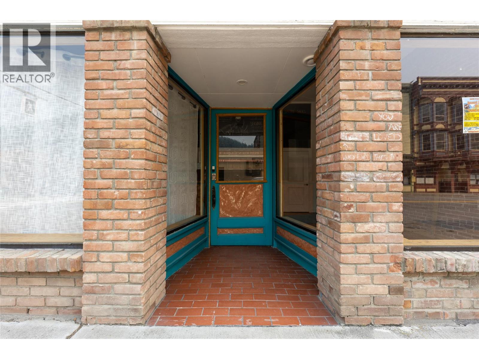 302 Copper Avenue S, Greenwood, British Columbia  V0H 1J0 - Photo 4 - 10398144