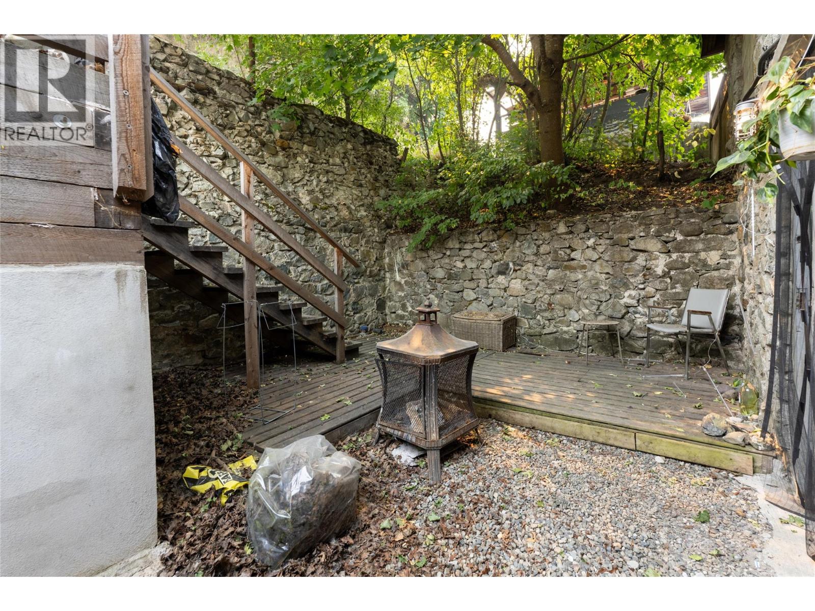 302 Copper Avenue S, Greenwood, British Columbia  V0H 1J0 - Photo 6 - 10398144