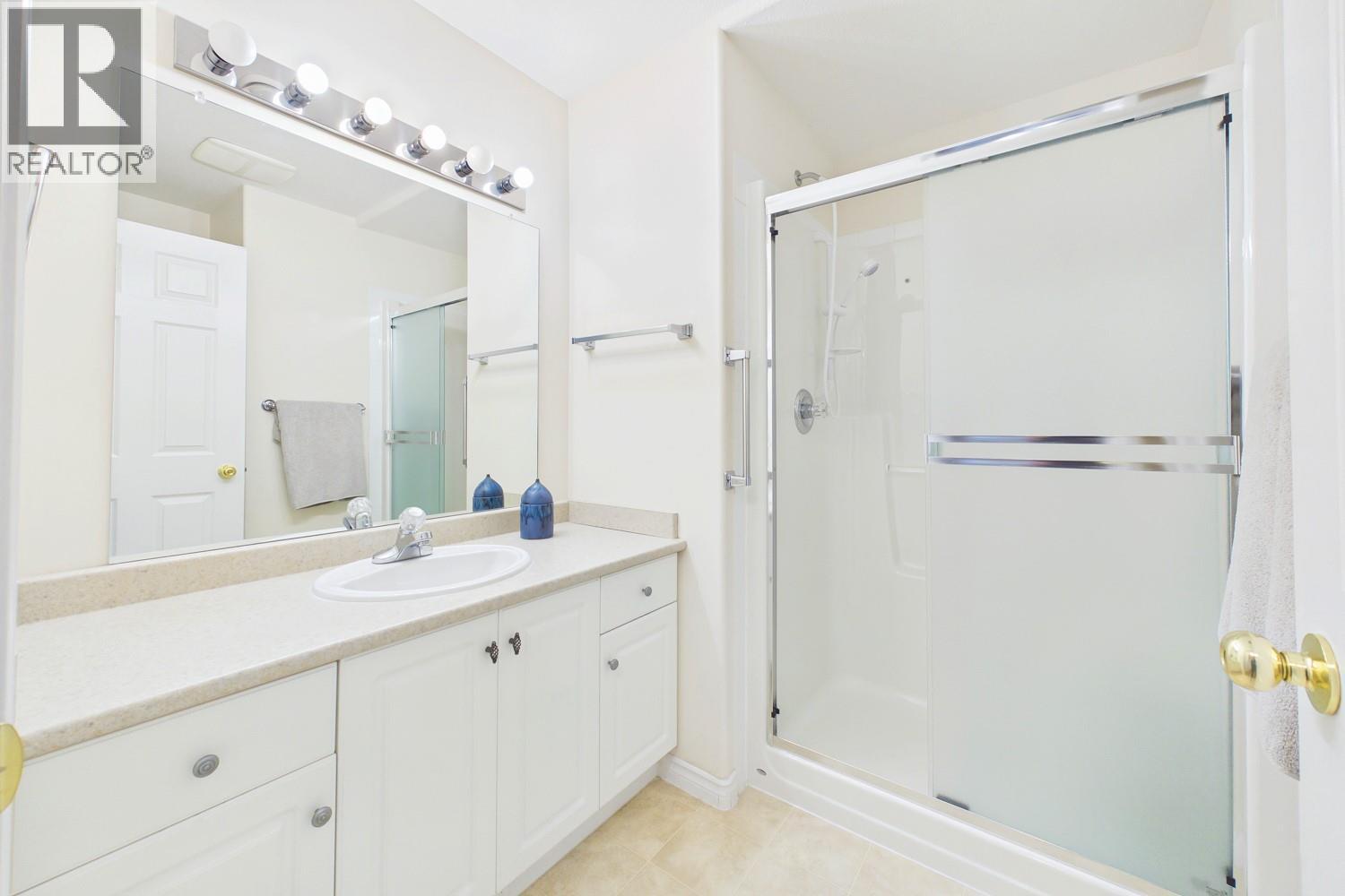 2285 Atkinson Street Unit# 204, Penticton, British Columbia  V2A 8R7 - Photo 7 - 10398328
