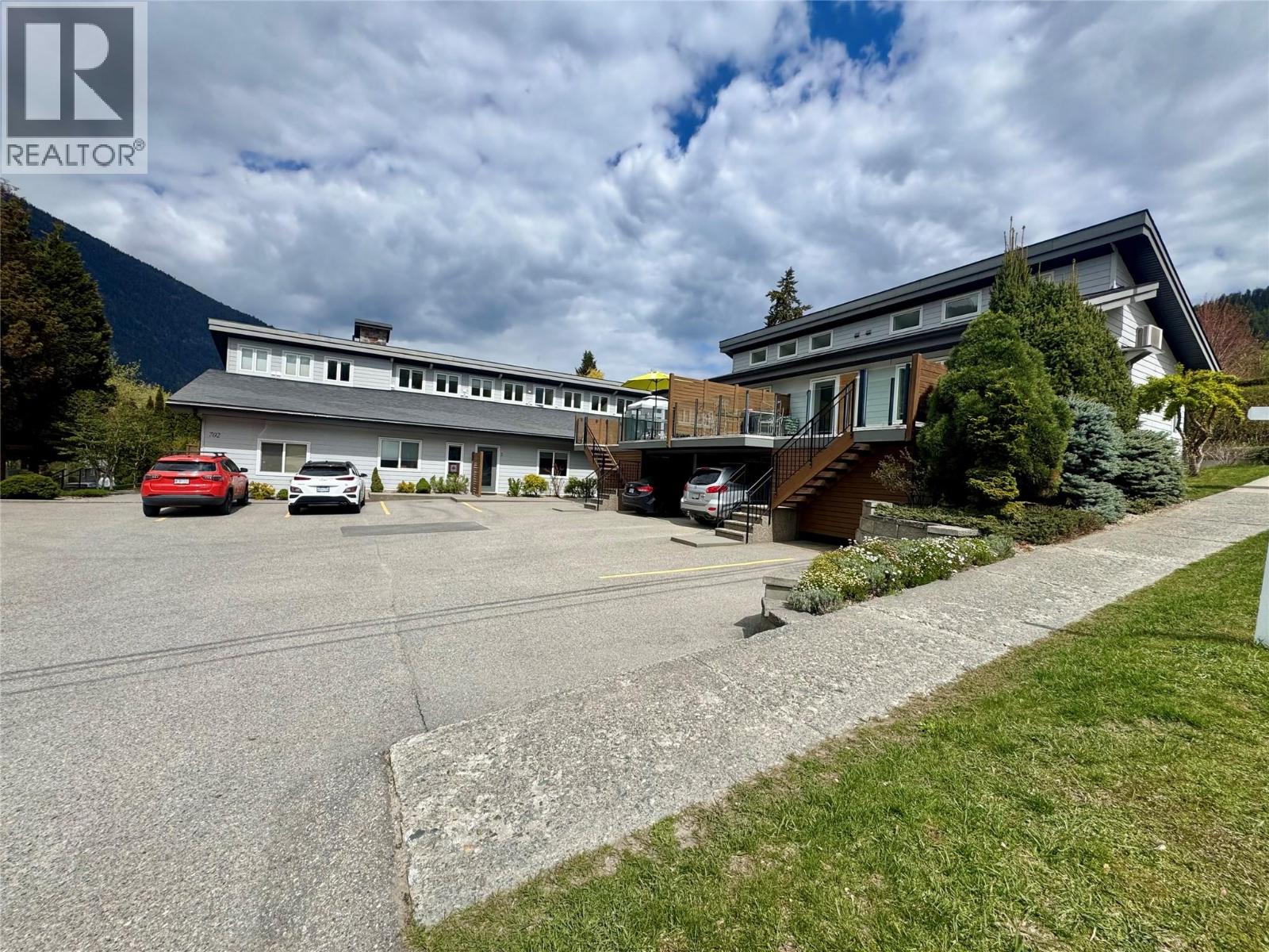 702 Fourth Street Unit# 4, Nelson, British Columbia  V1L 2S8 - Photo 1 - 10398296
