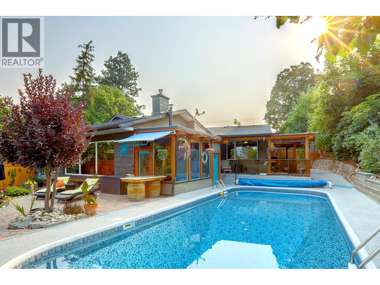 3006 22 Street, Vernon, British Columbia  V1T 4H6 - Photo 1 - 10397968