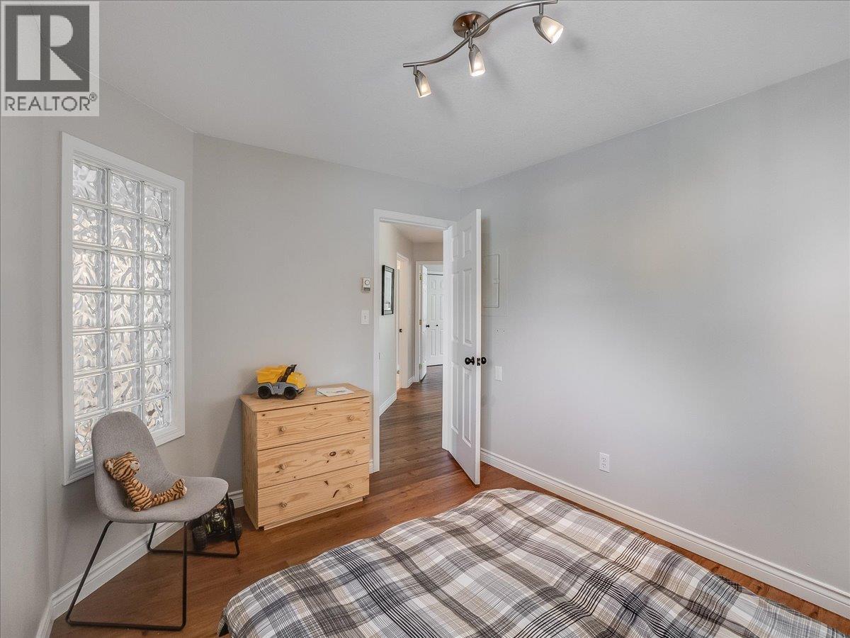 416 Beasley  W Crescent, Nelson, British Columbia  V1L 5Y4 - Photo 14 - 10398184