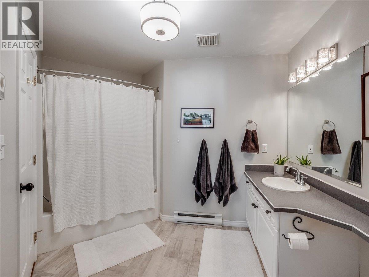 416 Beasley  W Crescent, Nelson, British Columbia  V1L 5Y4 - Photo 28 - 10398184