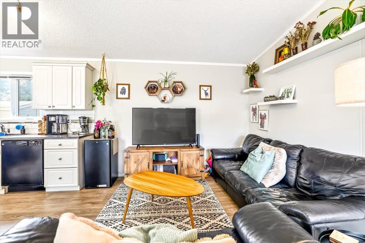 60 Cokato Road Unit# C10, Fernie, British Columbia  V0B 1M4 - Photo 3 - 10398010