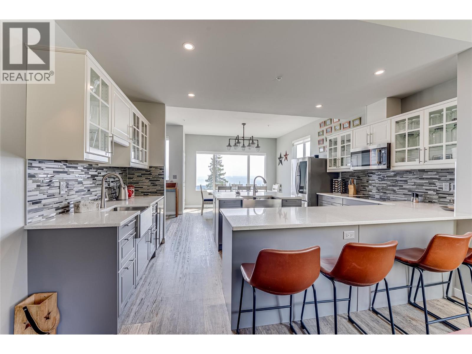 9905 Pinnacles Road Unit# 1, Silver Star, British Columbia  V1B 3M1 - Photo 6 - 10397904