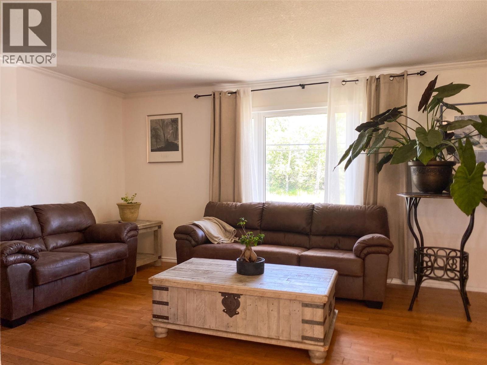 9017 17 Street, Dawson Creek, British Columbia  V1G 4A5 - Photo 4 - 10398357