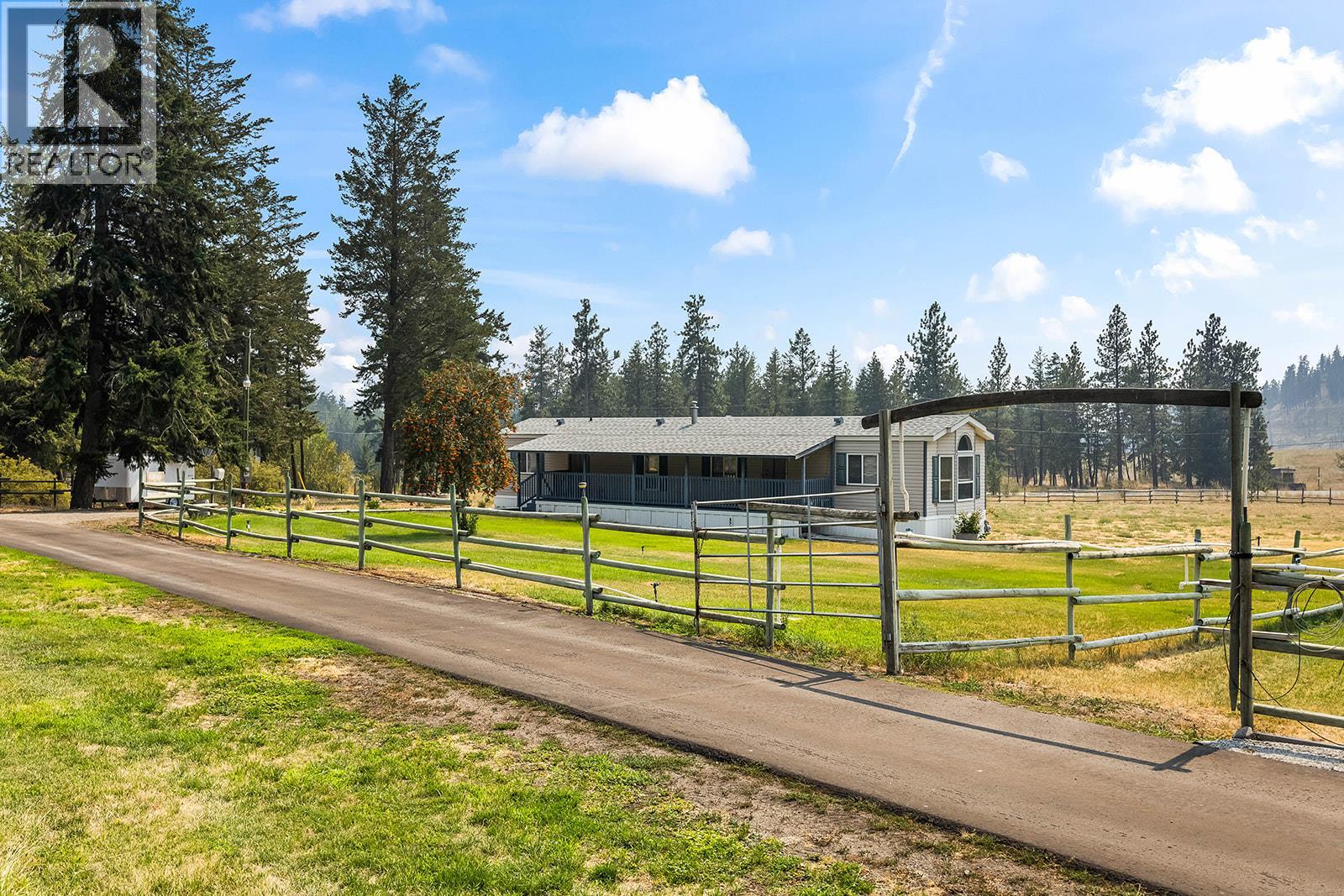 5090 Mackinnon Road, Peachland, British Columbia  V0H 1X0 - Photo 12 - 10396742