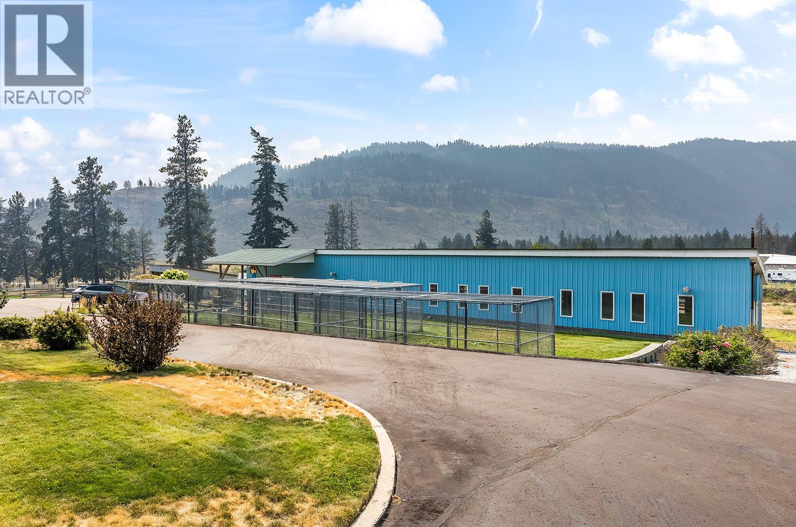 5090 Mackinnon Road, Peachland, British Columbia  V0H 1X0 - Photo 13 - 10396742