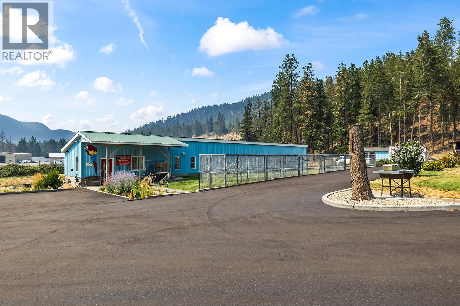 5090 Mackinnon Road, Peachland, British Columbia  V0H 1X0 - Photo 15 - 10396742