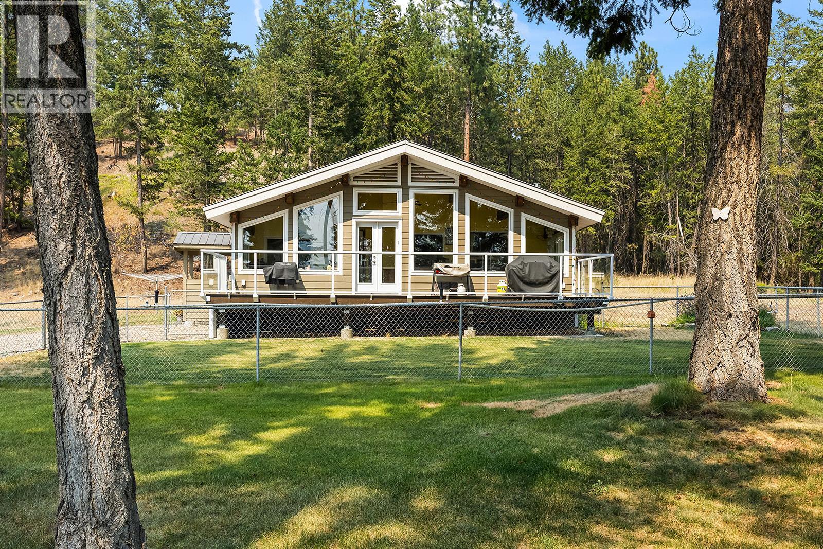 5090 Mackinnon Road, Peachland, British Columbia  V0H 1X0 - Photo 2 - 10396742