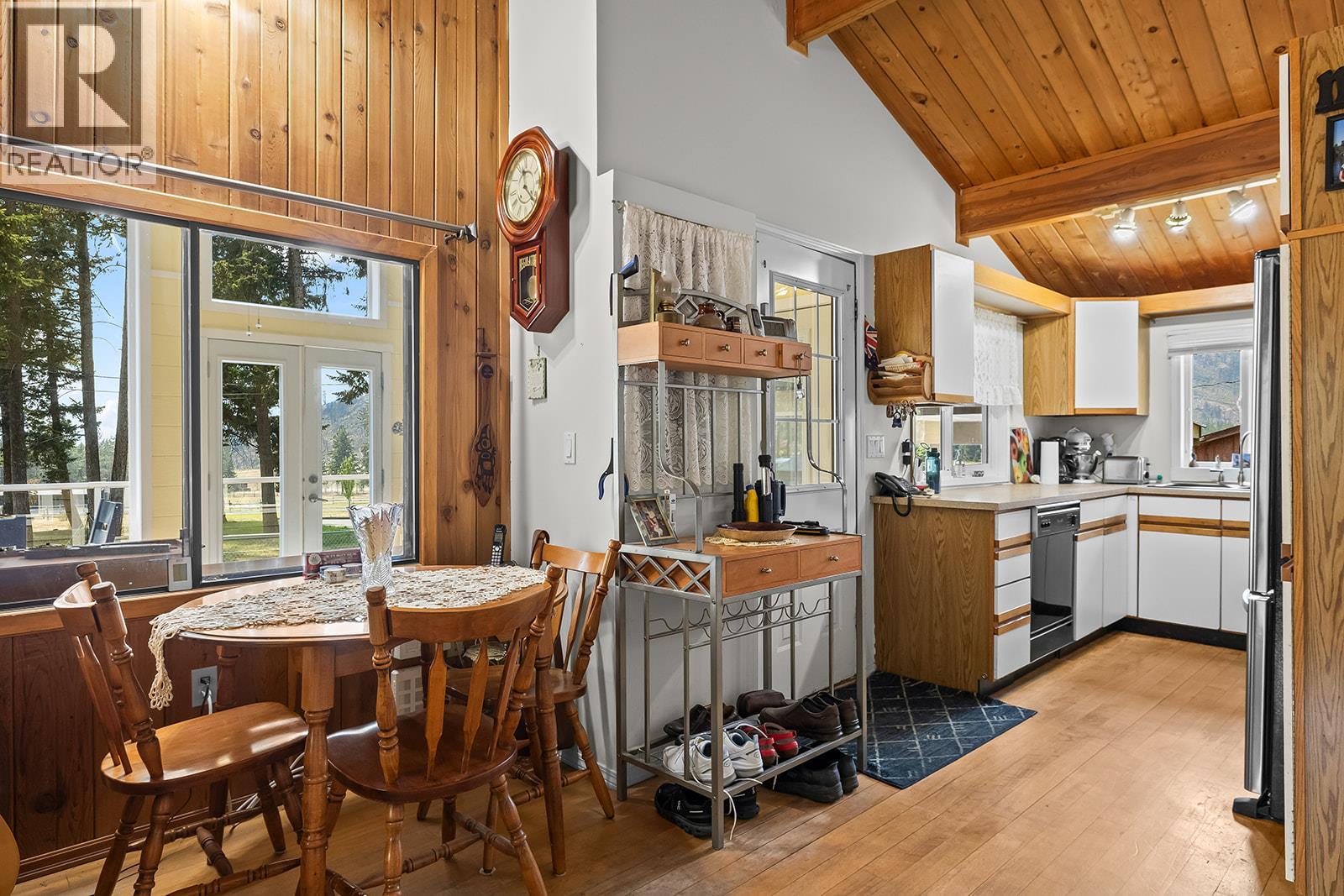 5090 Mackinnon Road, Peachland, British Columbia  V0H 1X0 - Photo 38 - 10396742
