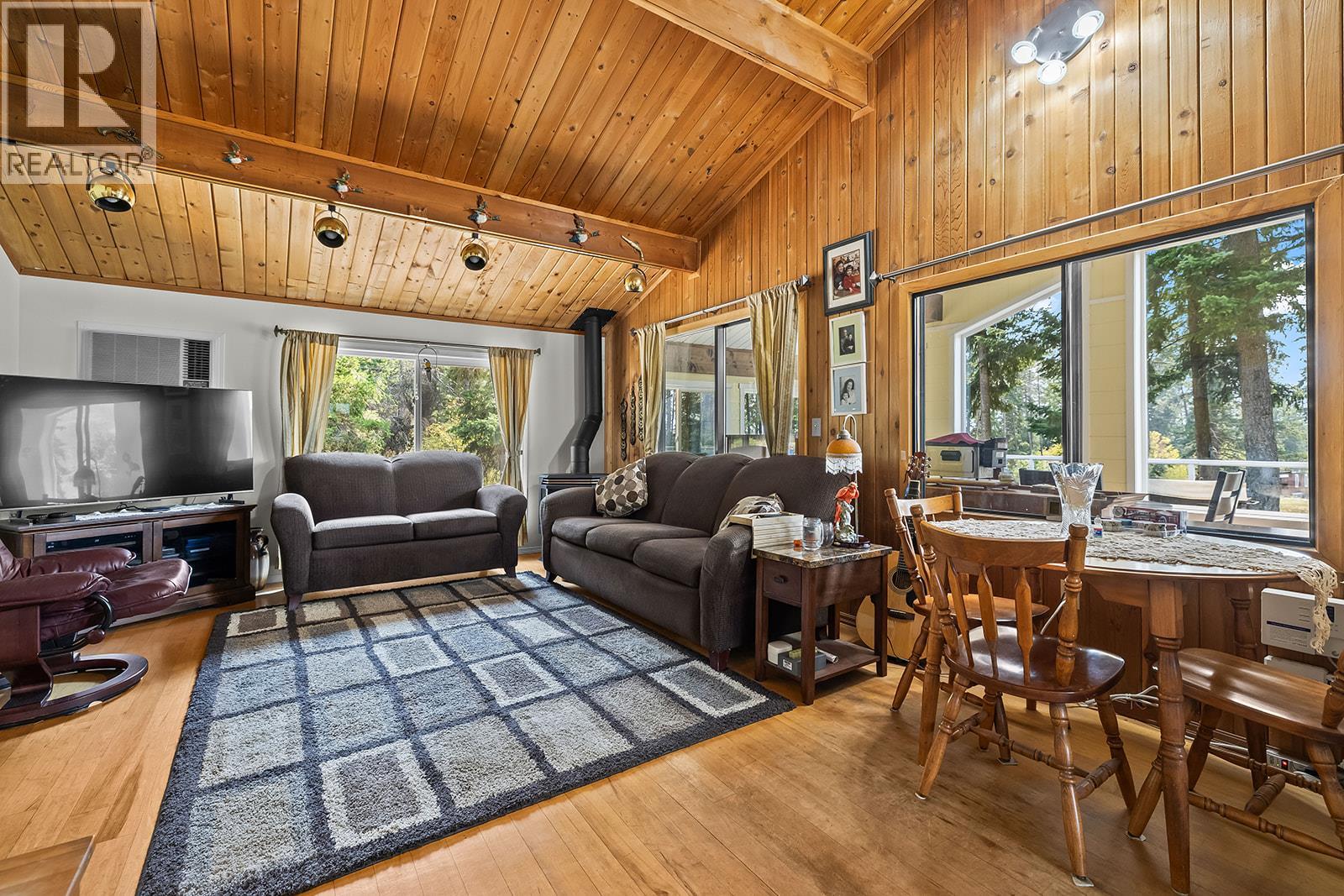 5090 Mackinnon Road, Peachland, British Columbia  V0H 1X0 - Photo 42 - 10396742