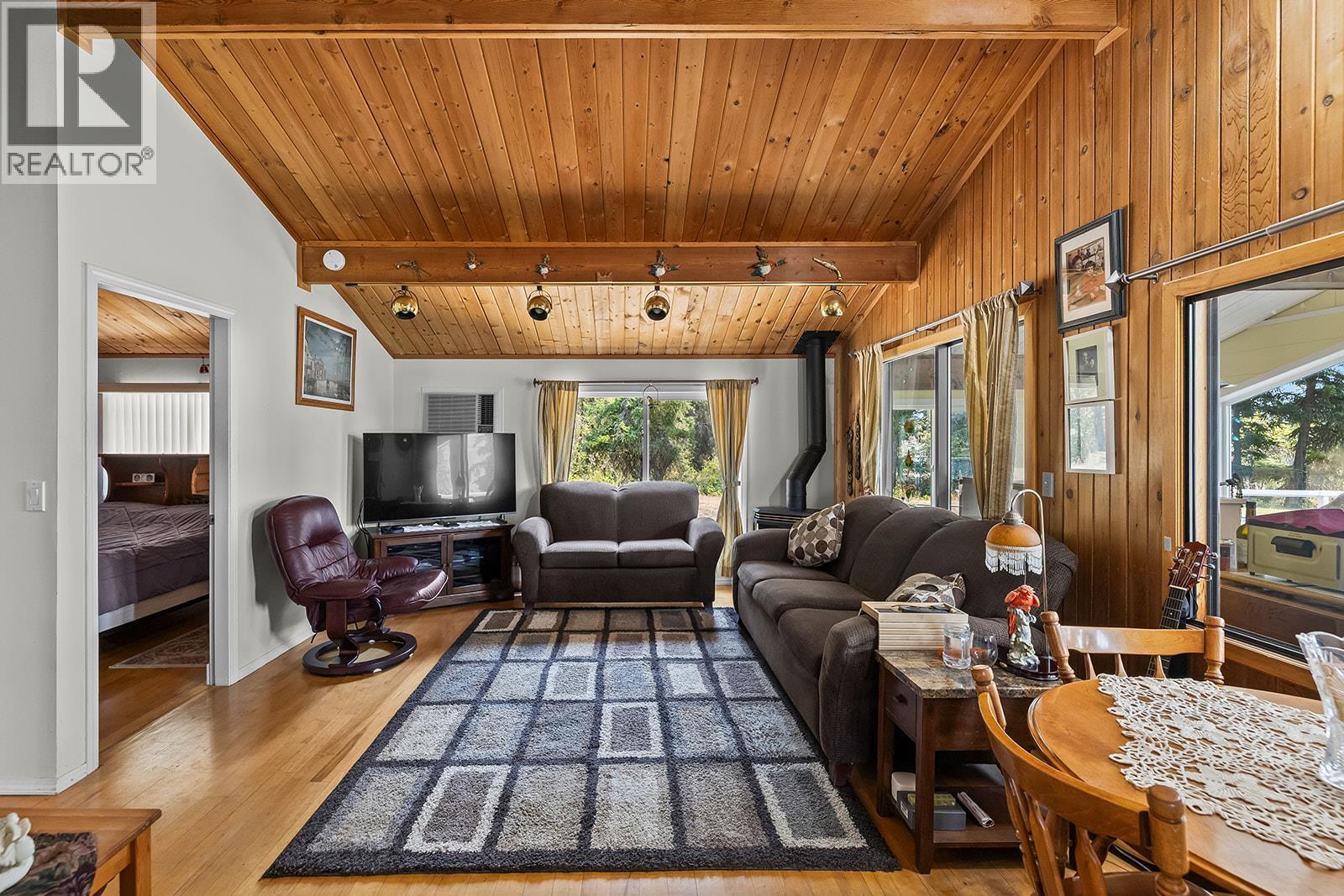 5090 Mackinnon Road, Peachland, British Columbia  V0H 1X0 - Photo 43 - 10396742