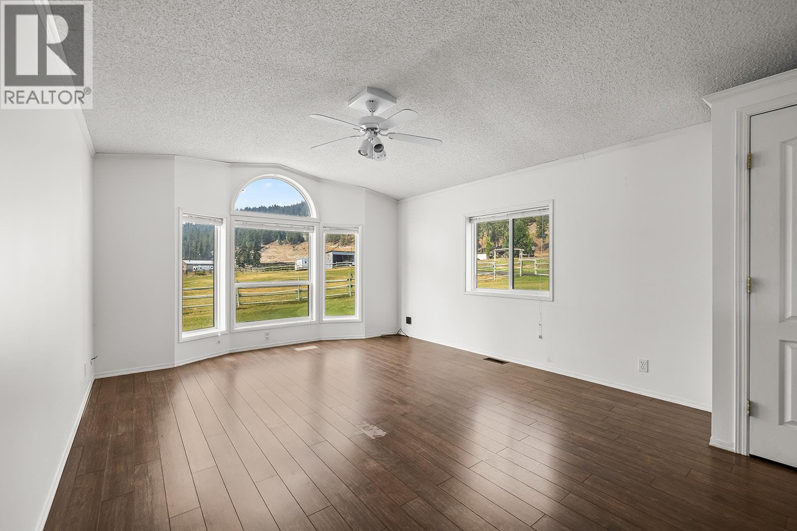 5090 Mackinnon Road, Peachland, British Columbia  V0H 1X0 - Photo 54 - 10396742
