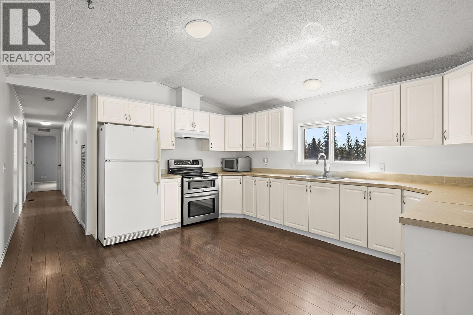 5090 Mackinnon Road, Peachland, British Columbia  V0H 1X0 - Photo 57 - 10396742