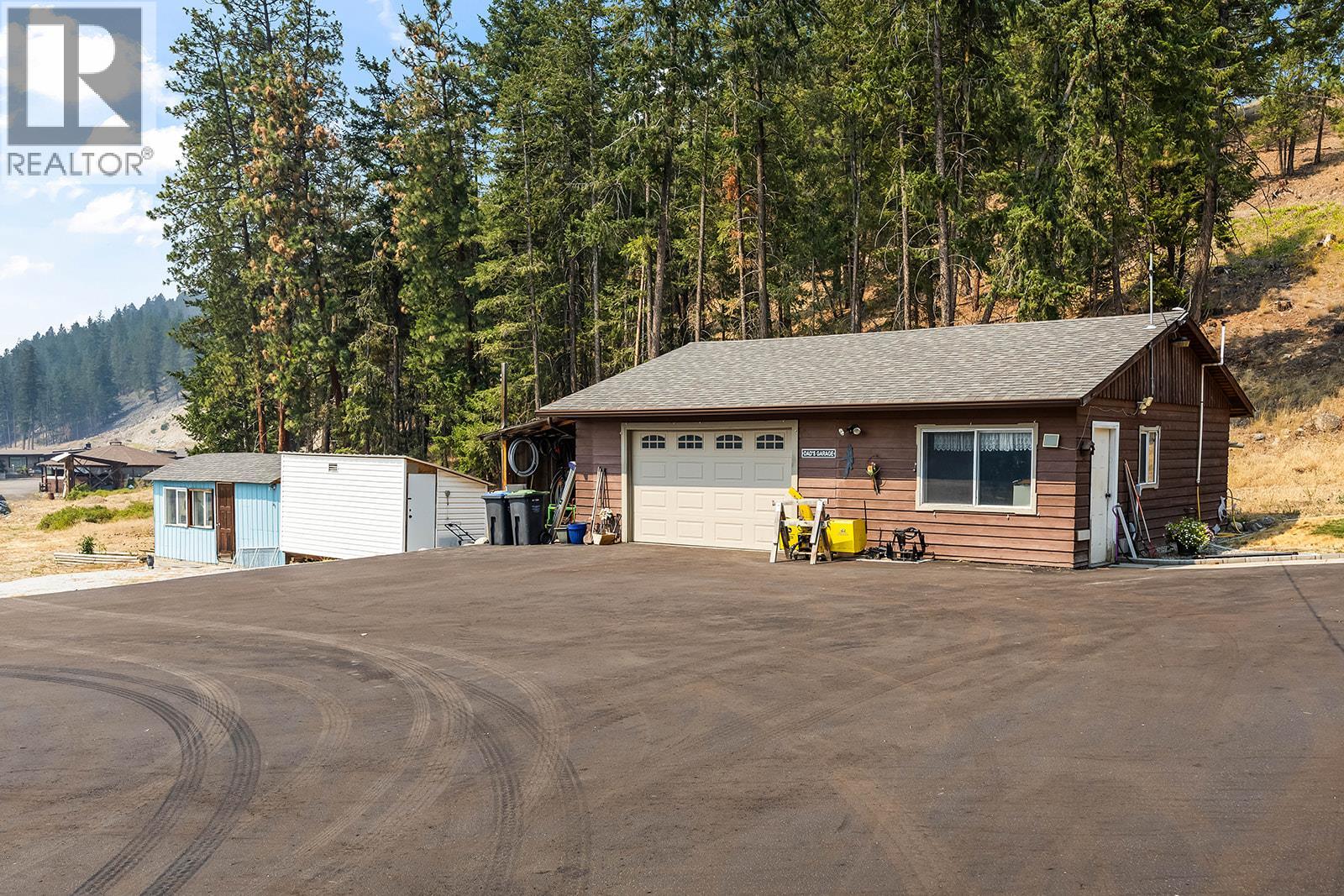 5090 Mackinnon Road, Peachland, British Columbia  V0H 1X0 - Photo 6 - 10396742