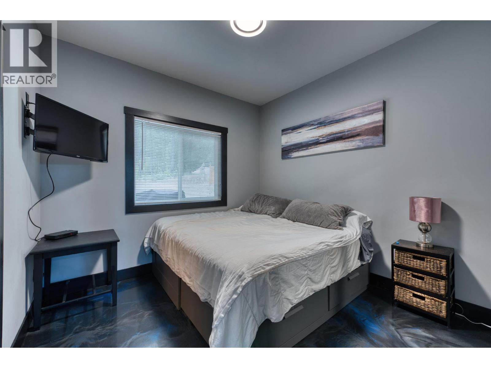 10795 Westshore Road, Vernon, British Columbia  V1H 2C3 - Photo 11 - 10398170