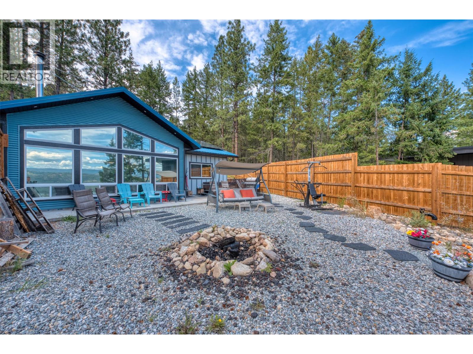 10795 Westshore Road, Vernon, British Columbia  V1H 2C3 - Photo 17 - 10398170
