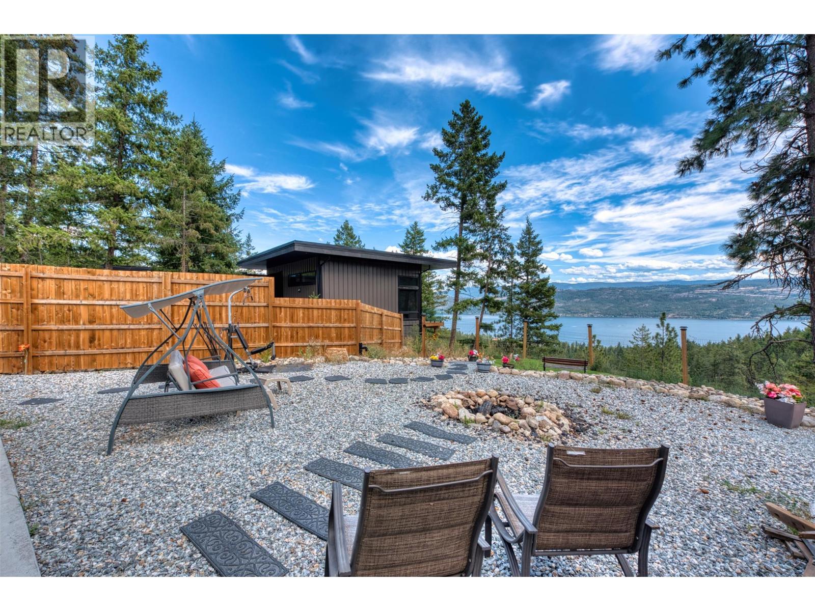 10795 Westshore Road, Vernon, British Columbia  V1H 2C3 - Photo 18 - 10398170