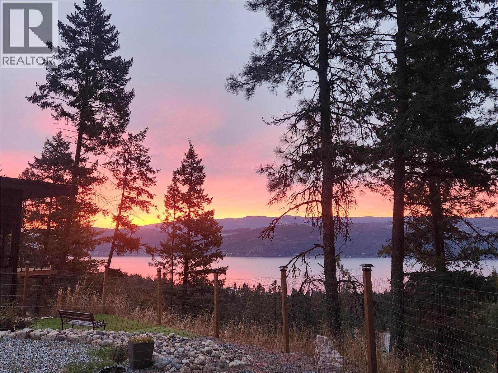 10795 Westshore Road, Vernon, British Columbia  V1H 2C3 - Photo 31 - 10398170