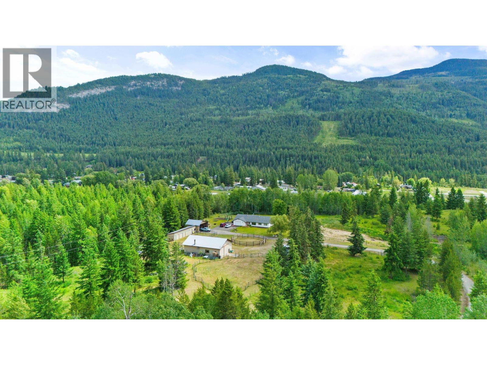 3056 Harmon Road, Vavenby, British Columbia  V0E 3A0 - Photo 45 - 10398324