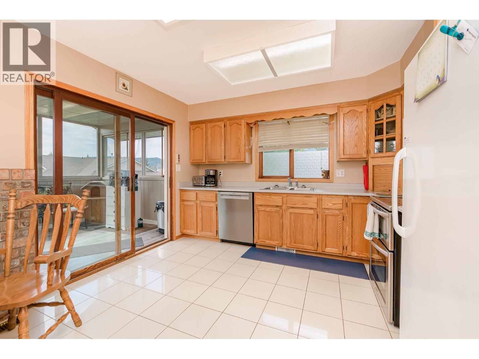 116 Larsen Avenue, Enderby, British Columbia  V0E 1V2 - Photo 6 - 10398241