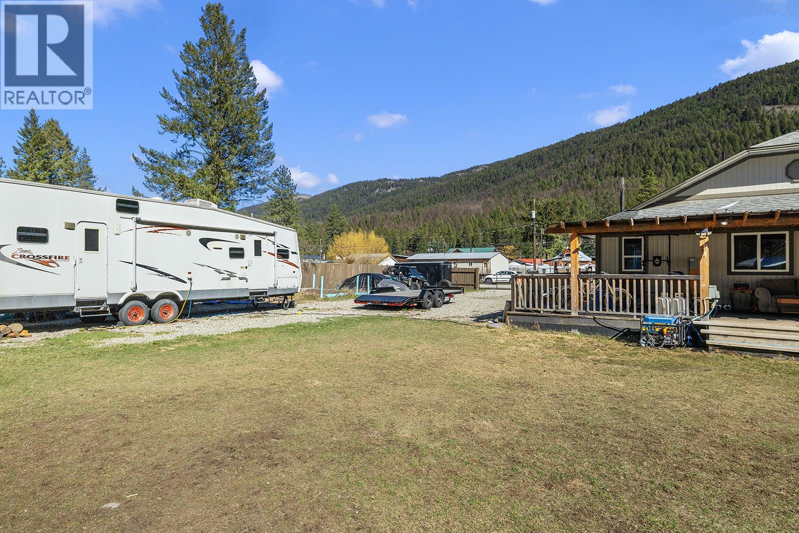 5835 3rd Street, Beaverdell, British Columbia  V0H 1A0 - Photo 18 - 10398190