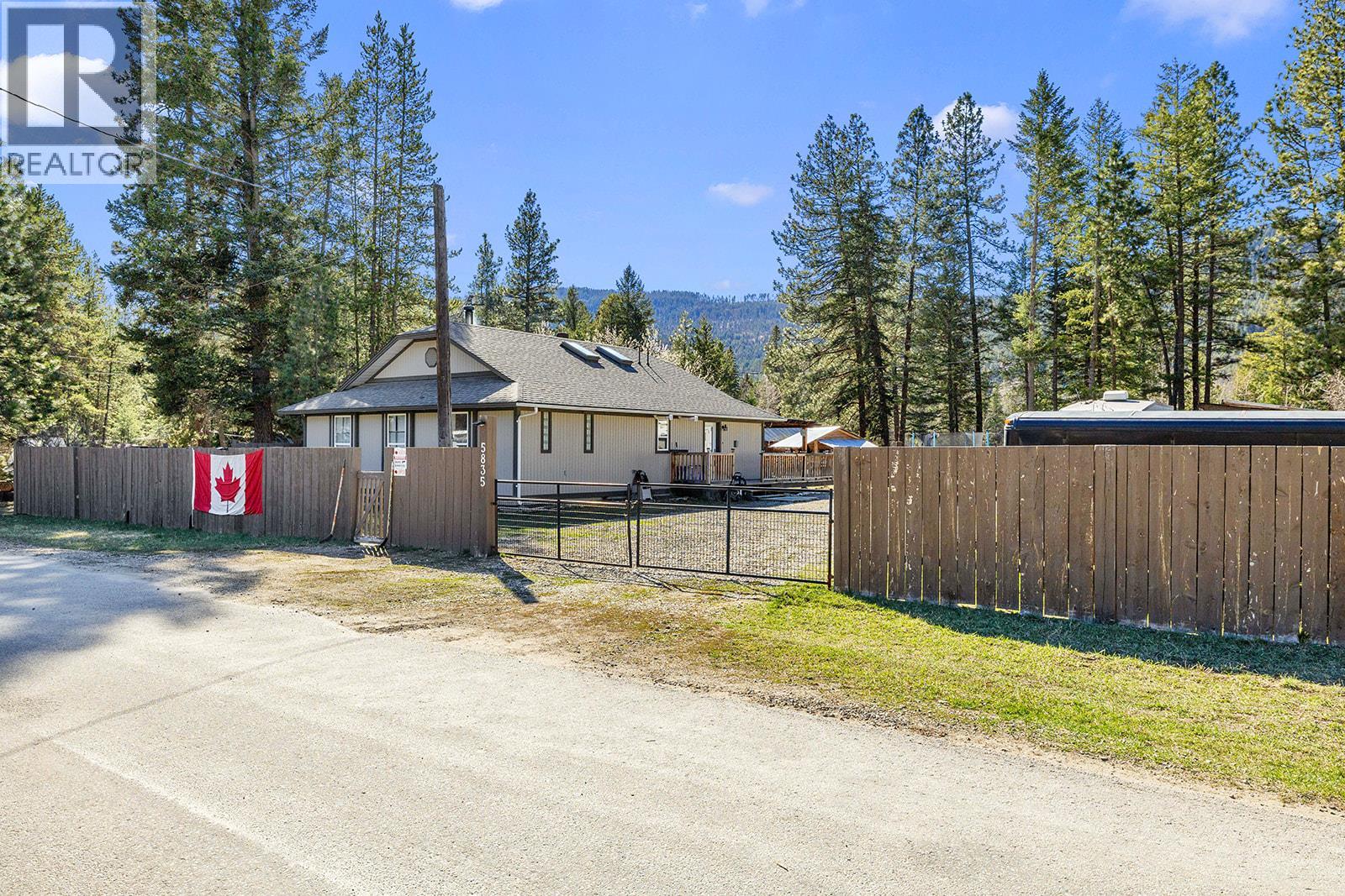 5835 3rd Street, Beaverdell, British Columbia  V0H 1A0 - Photo 7 - 10398190