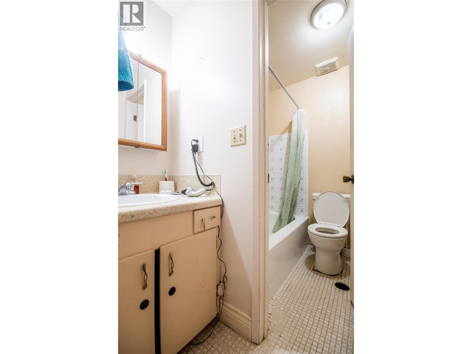 1118 Erickson Street, Creston, British Columbia  V0B 1G0 - Photo 14 - 10398134