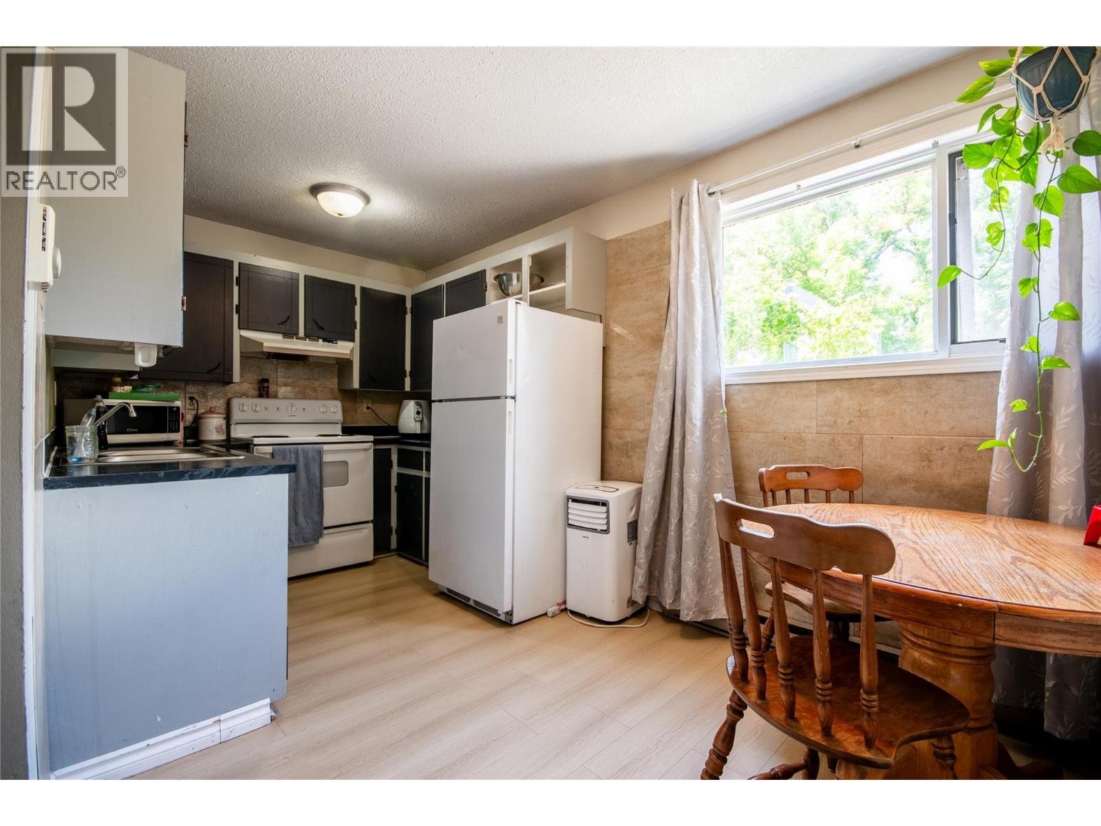 1118 Erickson Street, Creston, British Columbia  V0B 1G0 - Photo 21 - 10398134
