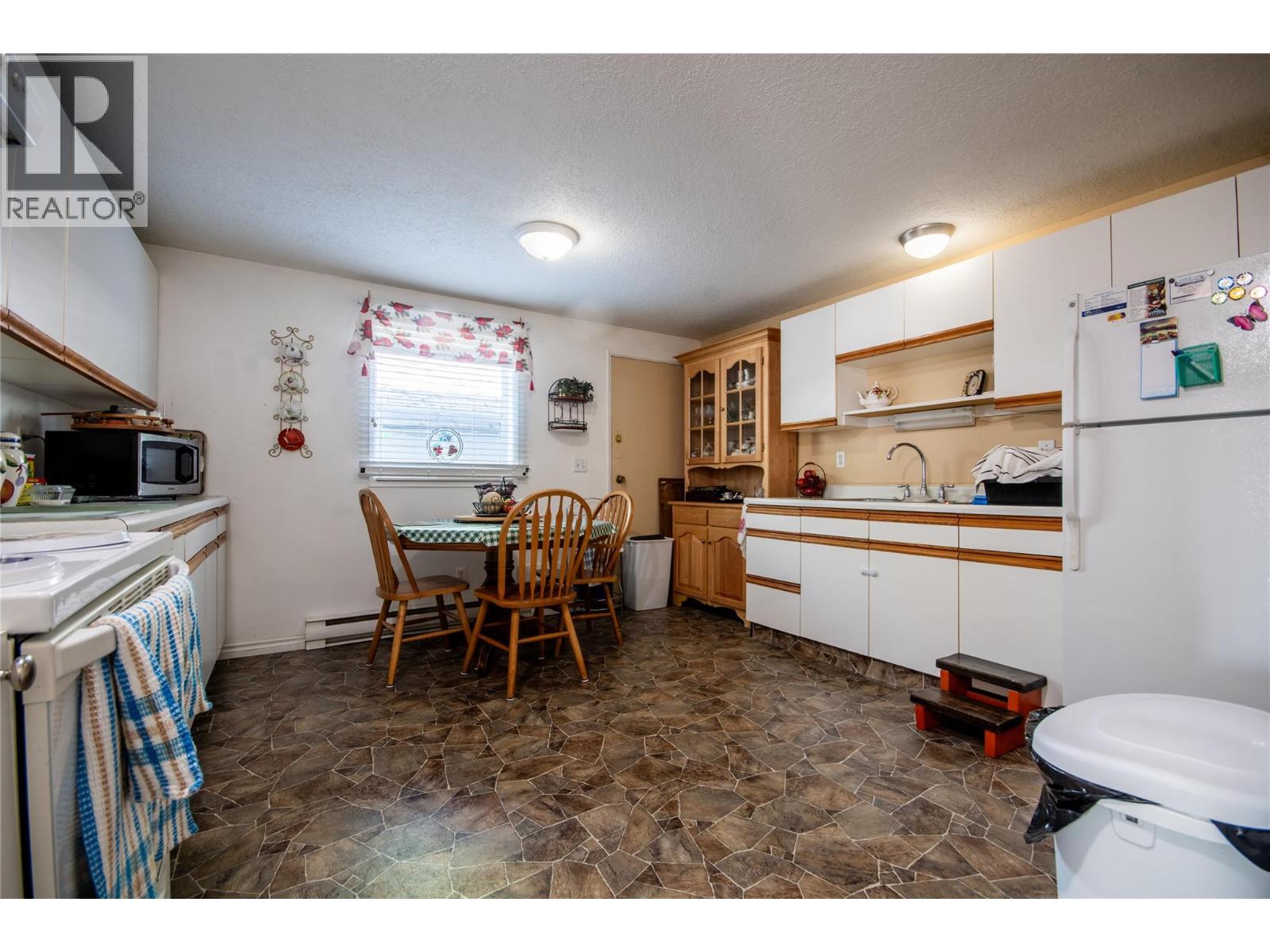 1118 Erickson Street, Creston, British Columbia  V0B 1G0 - Photo 35 - 10398134