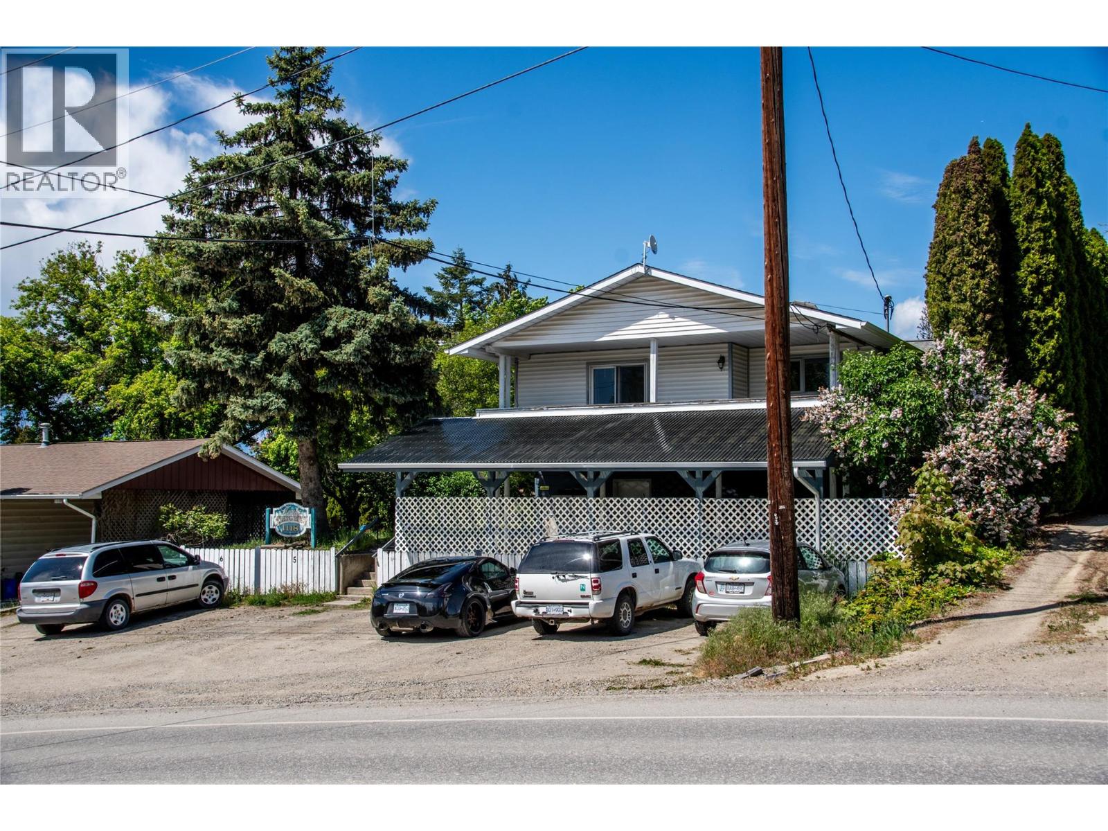 1118 Erickson Street, Creston, British Columbia  V0B 1G0 - Photo 5 - 10398134