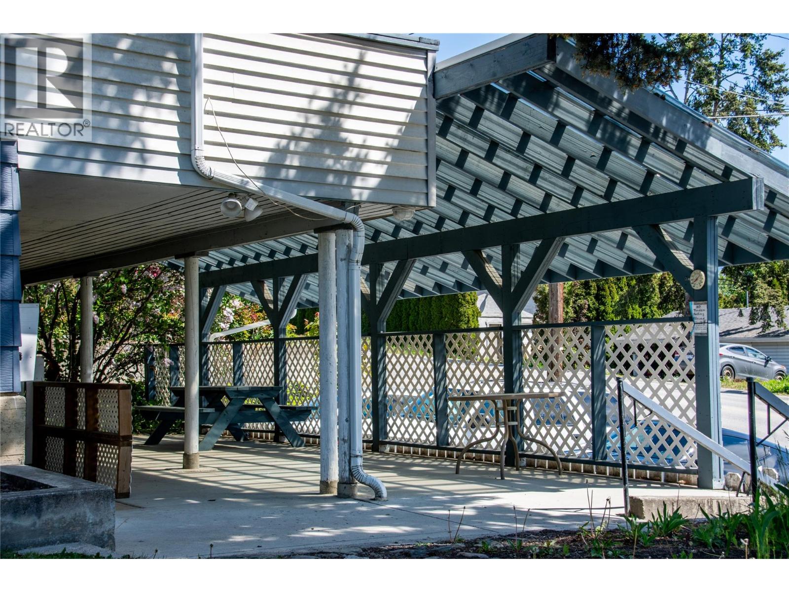 1118 Erickson Street, Creston, British Columbia  V0B 1G0 - Photo 51 - 10398134