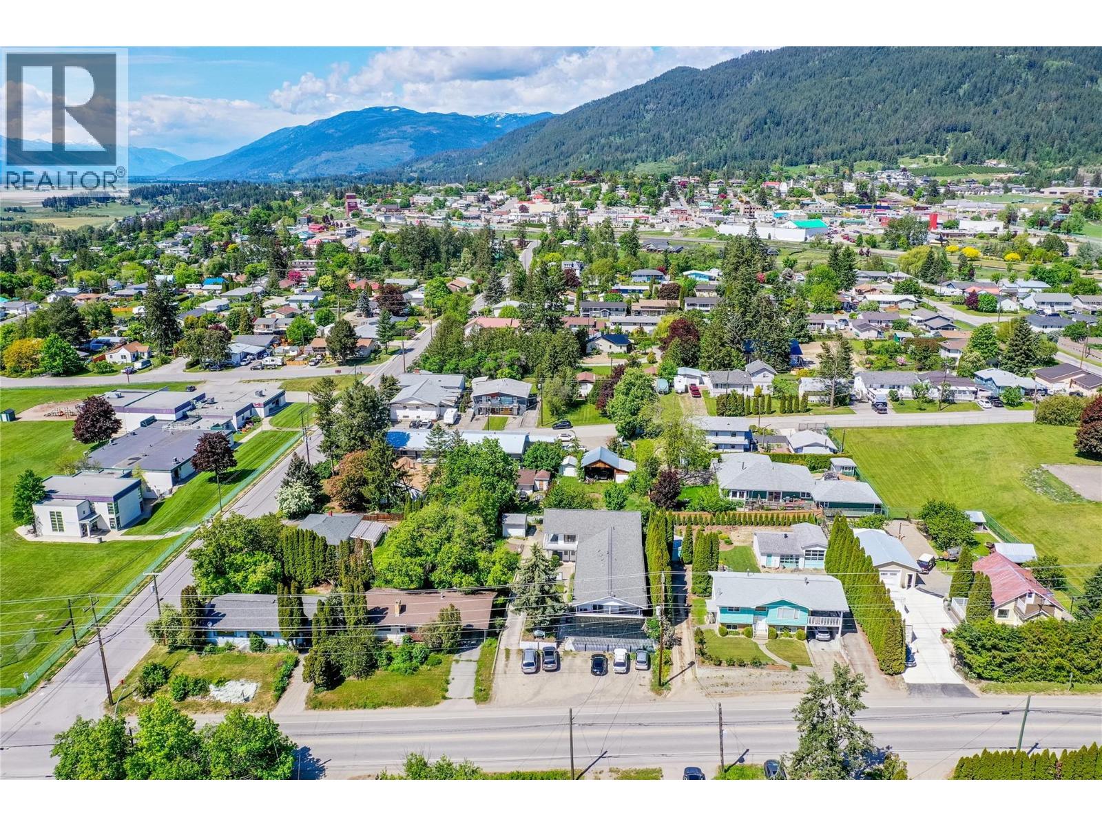 1118 Erickson Street, Creston, British Columbia  V0B 1G0 - Photo 57 - 10398134